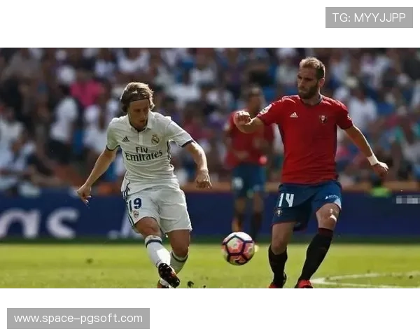 朗斯坚固防守体系前17轮失13球为联赛最少